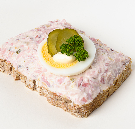 Wurstsalat-Brötchen